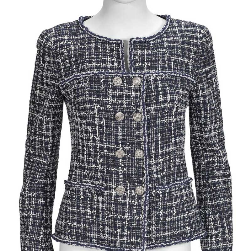 Amura,AmuraWorld,AmuraYachts,, Chaqueta cruzada azul medianoche en tweed.