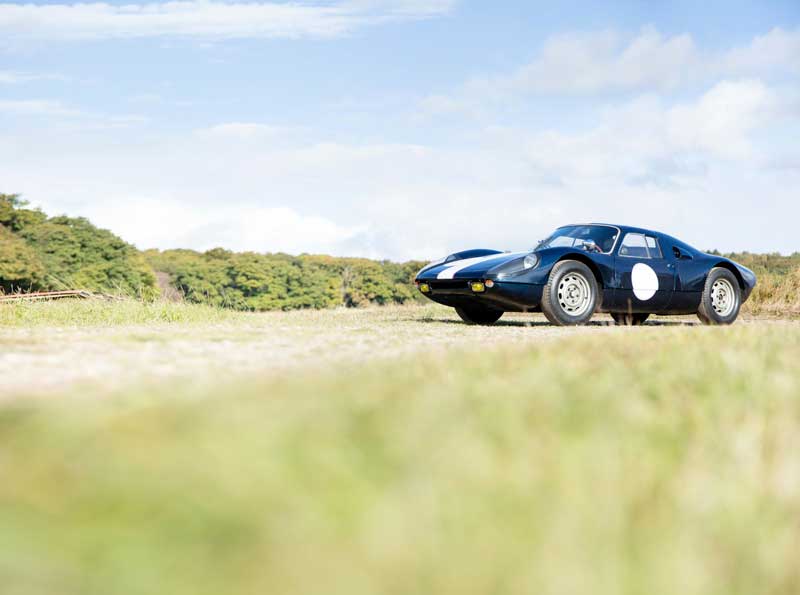 Amura,AmuraWorld,AmuraYachts, Un Porsche 904 GTS de 1964, fue subastado por 2’310,000 de dólares, en 2017.