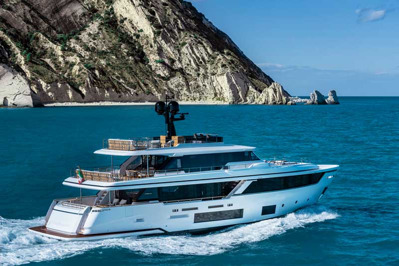 Amura,AmuraWorld,AmuraYachts, Custom Line Navetta 30.