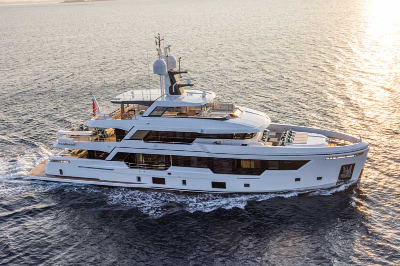 Amura,AmuraWorld,AmuraYachts, El RSY 38m Exp M/Y Emocean inició sus recorridos por los siete mares.