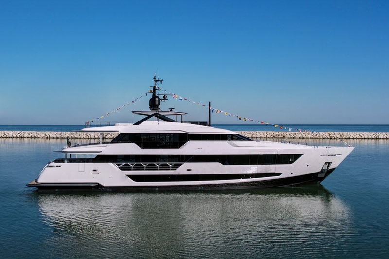 Amura,AmuraWorld,AmuraYachts, El Custom Line 140’ armoniza diseño, comodidad y espacios nunca antes vistos en un <em>tri-deck</em>.