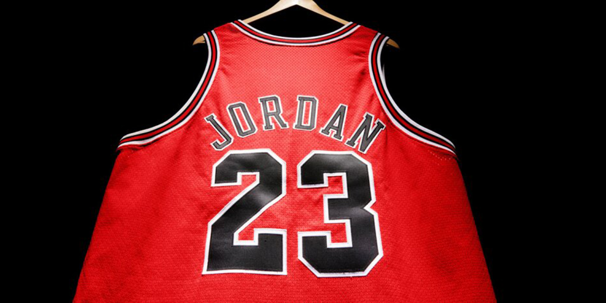 3 millones de dólares por el jersey de Jordan