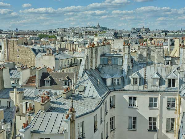 Amura,AmuraWorld,AmuraYachts, Desde la azotea se tienen con vistas de 360° de las siete principales atracciones de París.