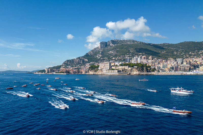 Amura,AmuraWorld,AmuraYachts, Una treintena de modelos Riva participó en la <strong><b>Monaco Classic Week-</b></strong><strong><em><b><i>La Belle Classe</i></b></em></strong>.