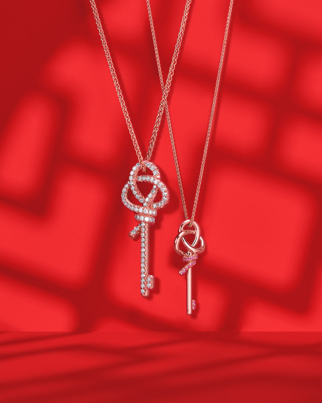 Amura,AmuraWorld,AmuraYachts, La colección <em><i>Tiffany Woven Keys</i></em> incluye anillos, aretes, pulseras y colgantes.