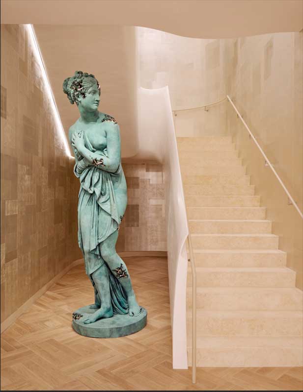 Amura,AmuraWorld,AmuraYachts, <em><i>Bronze Venus Italica (XL)</i></em>. Daniel Arsham.