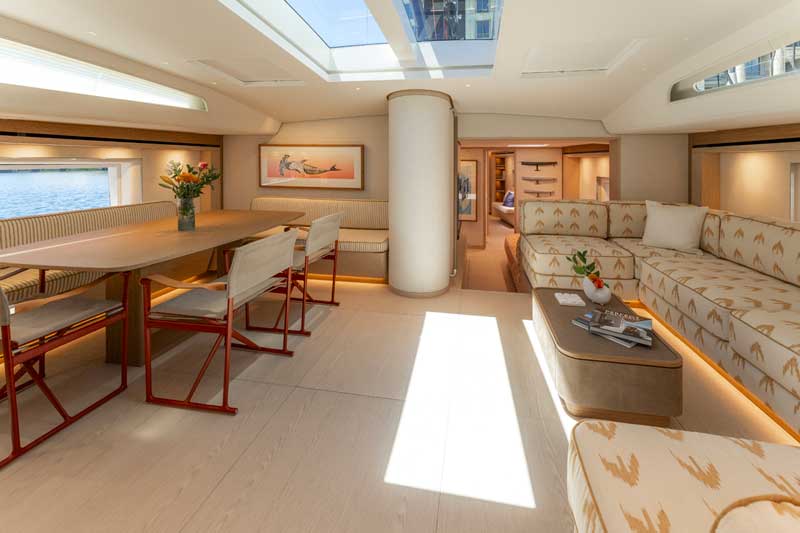 Amura,AmuraWorld,AmuraYachts, Sus amplios espacios interiores son diseño de Nauta Design.