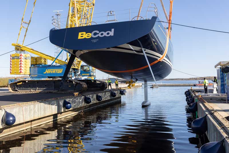 Amura,AmuraWorld,AmuraYachts, El Swan 128 fue colocado en el agua por primera ocasión, frente al astillero de Nautor Swan, en Pietarsaari, Finlandia.