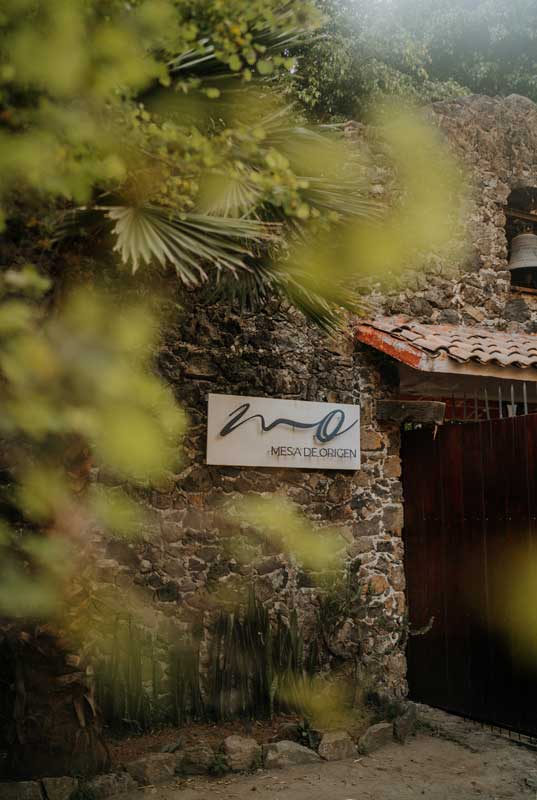 Amura,AmuraWorld,AmuraYachts, Mesa de Origen, con lo mejor de la cocina ancestral.