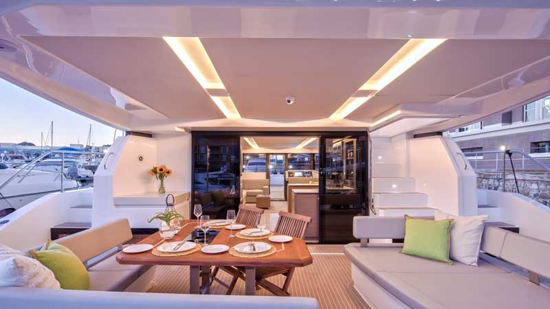 Amura,AmuraWorld,AmuraYachts, Interiores del Leopard-53 de Leonard Catamarans.
