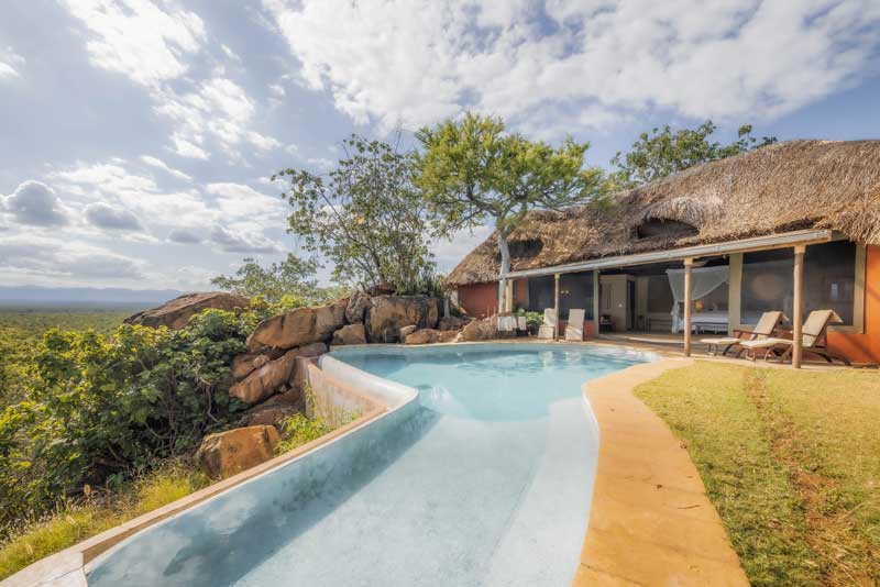 Amura,AmuraWorld,AmuraYachts, Desde la piscina privada puede admirarse la sabana africana.
