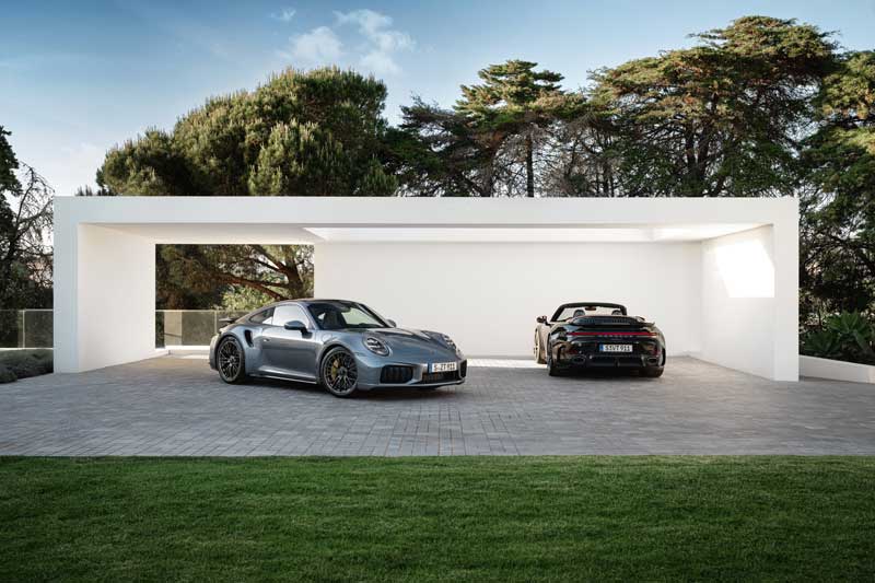 Amura,AmuraWorld,AmuraYachts, El nuevo Porsche 911 Turbo S se presenta en las versiones Coupé y Cabriolet.