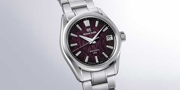 La belleza etérea del amanecer violeta