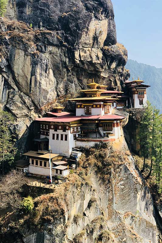 Amura,AmuraWorld,AmuraYachts, Gangtey Gonpa, un monasterio del siglo XVII.