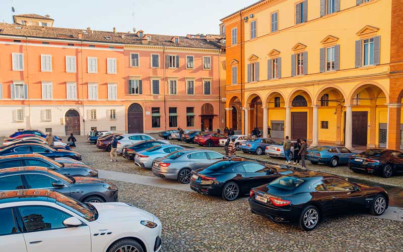 Amura,AmuraWorld,AmuraYachts, Módena, Ciudad de Maserati, fue el sentimiento en las calles de la ciudad localizada al norte de Italia.