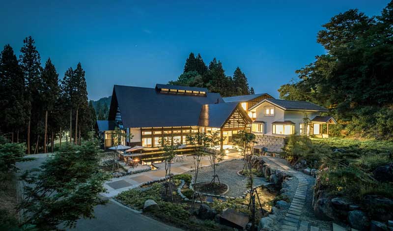 Amura,AmuraWorld,AmuraYachts, Hotel Satoyama Jujo, Niigata, Japón.