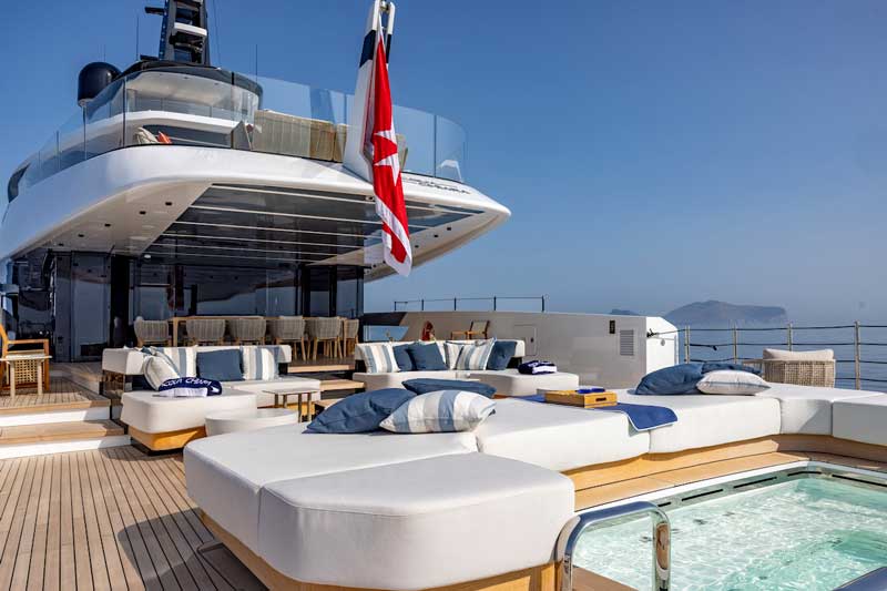 Amura,AmuraWorld,AmuraYachts, La eslora total del yate <em><i>Acqua Chiara </i></em>pasó de 43 a 47 metros. / Foto: Giovanni Malgarini.