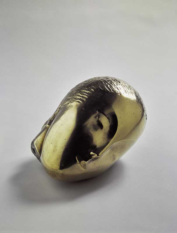 Amura,AmuraWorld,AmuraYachts, Constantin Brancusi (1876-1957), <em><i>La Muse endormie</i></em>, 1910. Bronce. Obra de arte: Succession Brancusi -Todos los derechos reservados / VG Bild-Kunst, Bonn 2025. Foto: Centro Pompidou, MNAM-CCI/Philippe Migeat/Dist. GrandPalaisRmn