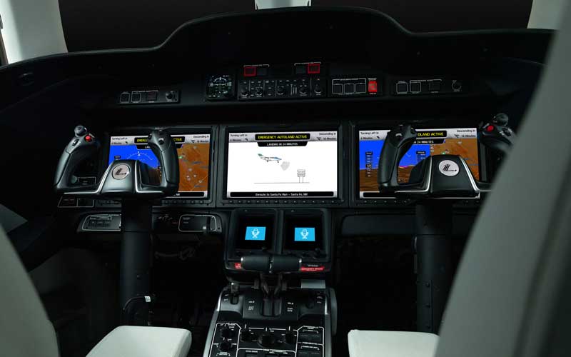 Amura,AmuraWorld,AmuraYachts, Simulación de cómo aparece en EAL cuando está activado en el HondaJet Elite II.