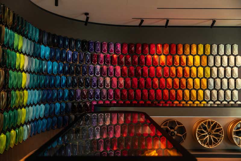 Amura,AmuraWorld,AmuraYachts, Todas las opciones de colores están a la orden en Ad Personam de Lamborghini.