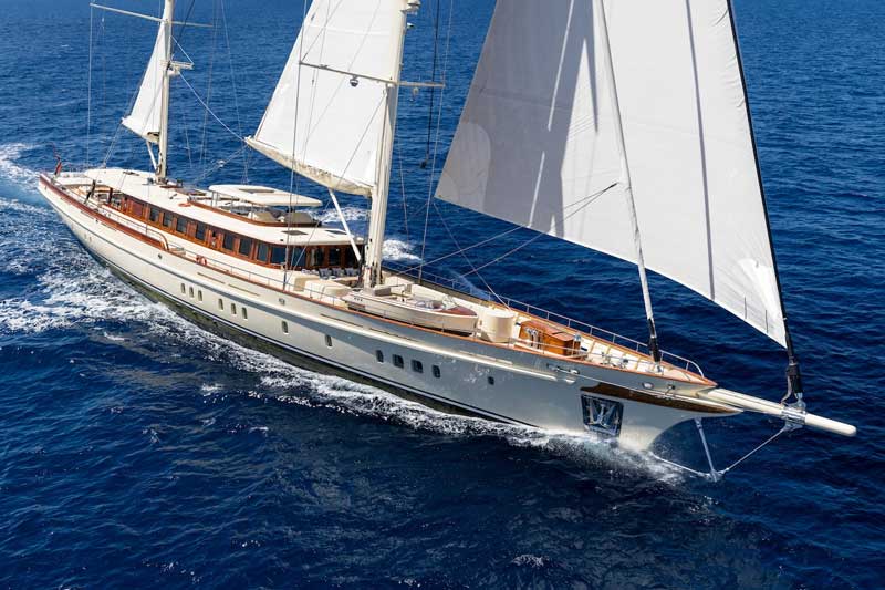 Amura,AmuraWorld,AmuraYachts, <em>Simena</em>, del astillero turco Ares Yachts, será presentado en el Monaco Yacht Show.