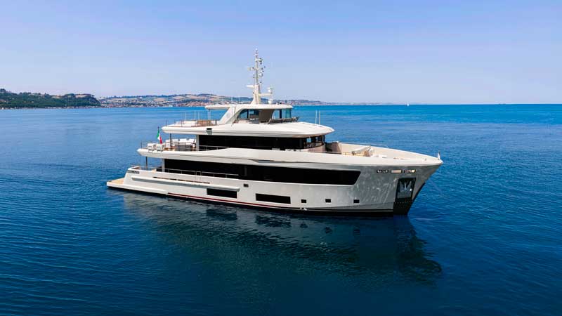 Amura,AmuraWorld,AmuraYachts, Nauta Air 110 <em>Ammonite</em>.