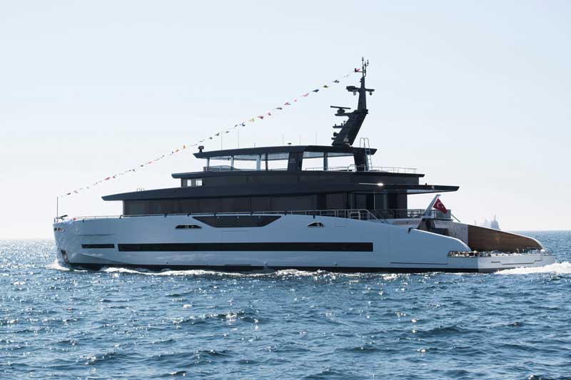 Amura,AmuraWorld,AmuraYachts, El yate GX42 RPH del astillero turco SES Yachts debutó en el Monaco Yacht Show.