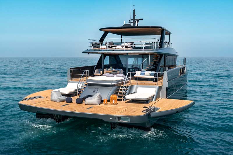 Amura,AmuraWorld,AmuraYachts, La popa puede expandirse, para convertirse en un amplio Ocean Lounge.