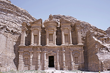 Petra - Patrick Monney