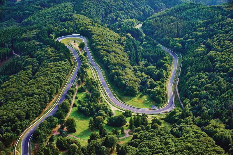 .Nürburgring es una de las pistas más peligrosas y apasionantes del planeta.
