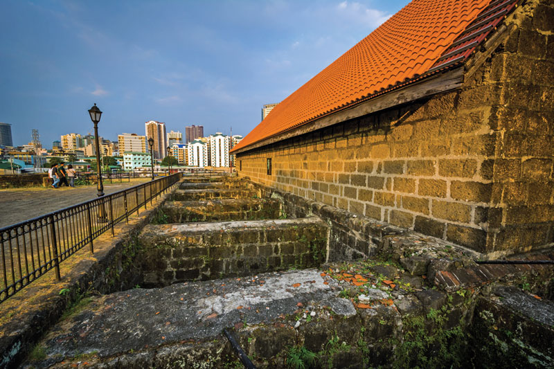 Intramuros is ​​peaceful area in the midst of the hectic city of Manila.
