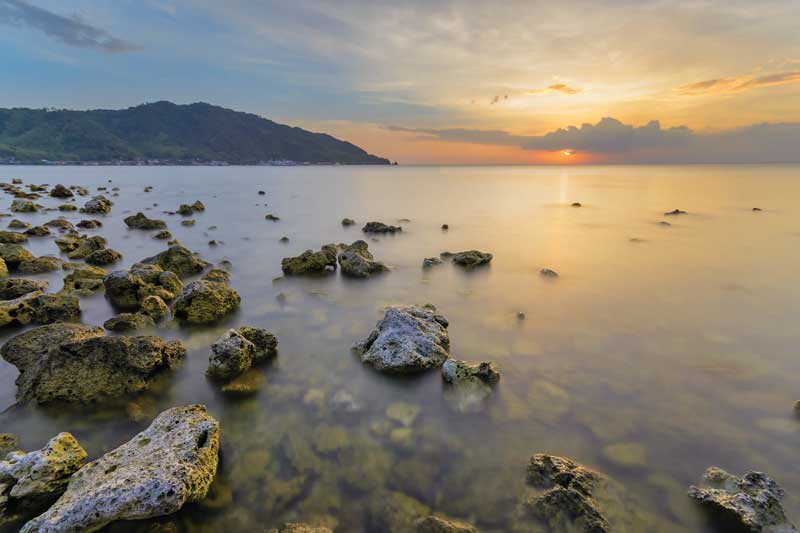 The landscapes are beautiful inside and outside the ocean surface.. 