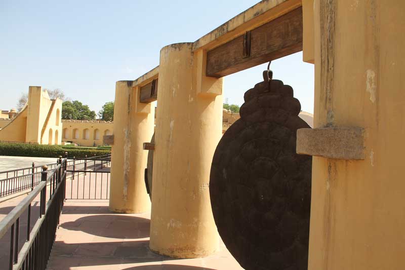 Observatorio astronómico Jantar Mantar en Jaipur, Rajasthán, India.