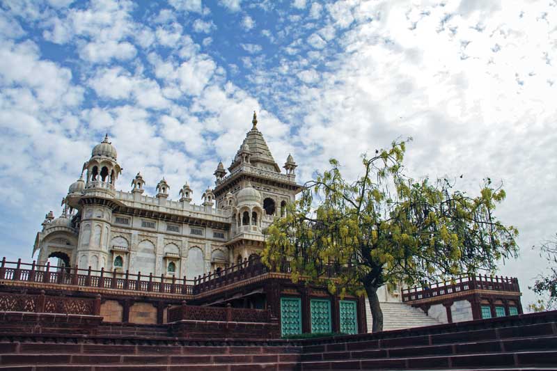 Birla Mandir, un templo hinduista de Jaipur, Rajastán, India.
