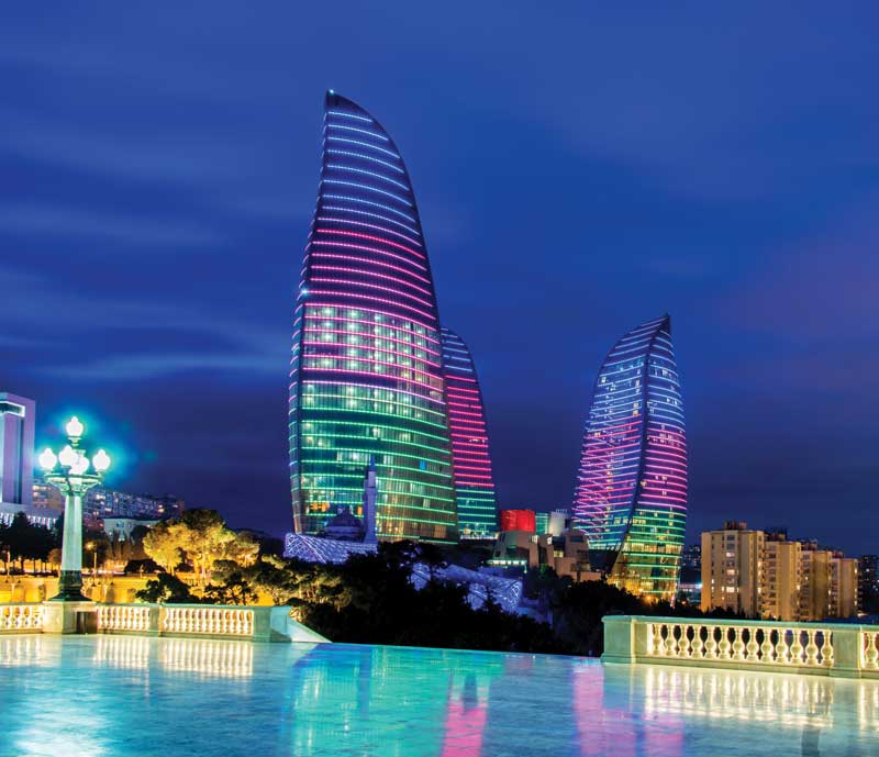Las torres llama, nuevos rascacielos en Bakú. 