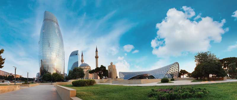 Panorama de la Ciudad de Bakú en la mañana.