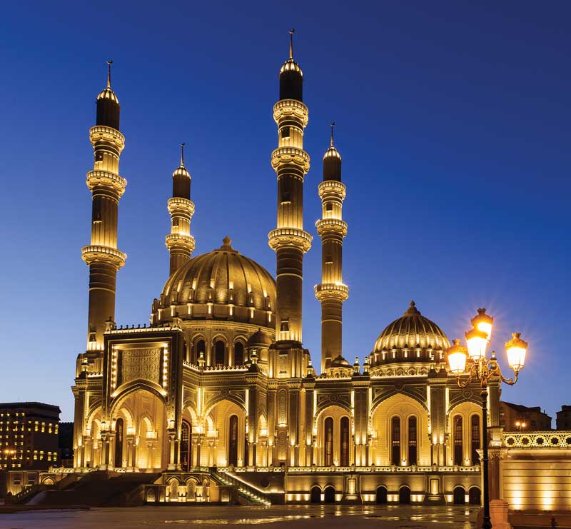 New mosque Heydar Aliyer in Bakú, Azerbaijan.