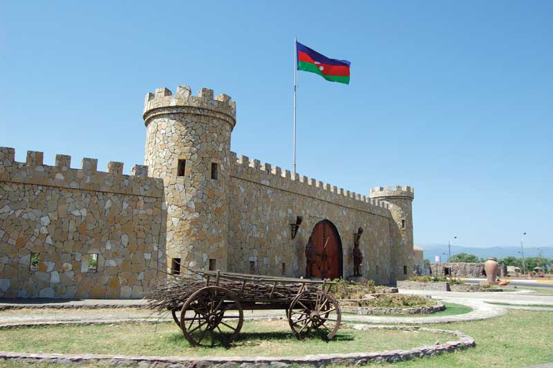 Puerta de Entrada a Lankaran, Azerbaiyán.
