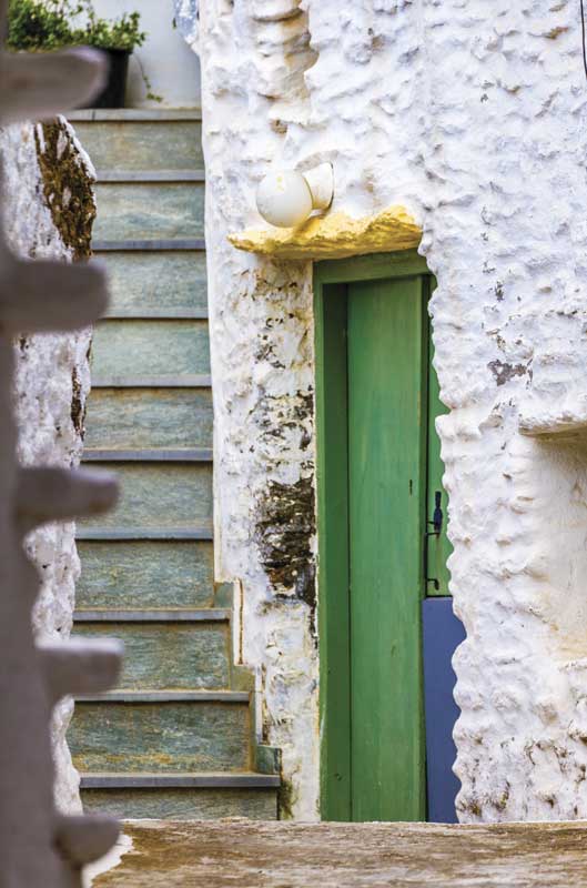 The structures in Kea are distinctive because of their colorfulness.