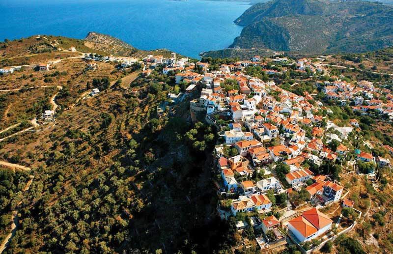 Patrini, capital de la Isla Alonissos. 