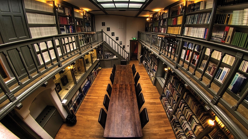 Biblioteca en la Universidad de Boston
