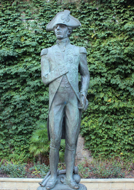 Estatua del Almirante Nelson cerca del Cementerio de Trafalgar.
