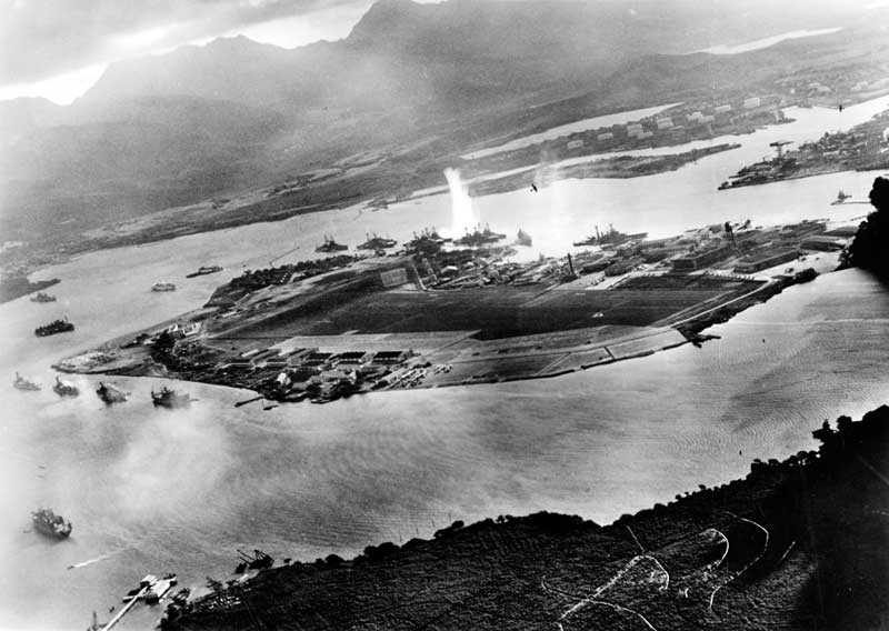 Después del ataque de Japón a Pearl Harbor, su objetivo era ocupar Fiyi, Samoa y Nueva Caledonia para impedir el paso de estadounidenses y británicos a Australia por medio de la Operación FS, la cual fue cancelada después de que la flota japonesa sufriera daños irreparables en la batalla de Midway seis meses más tarde. 
