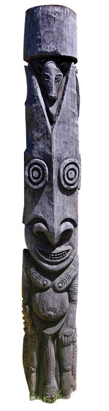 Antigua escultura de madera en el Museo Nacional de Fiyi.
