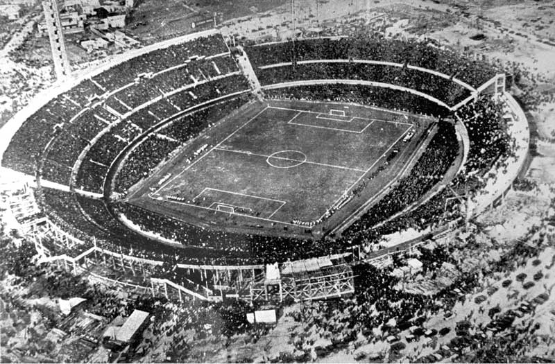 Amura,El Estadio Centenario fue inaugurado el 18 de julio de 1930, durante el Primer Mundial de Fútbol, ganado por Uruguay. 