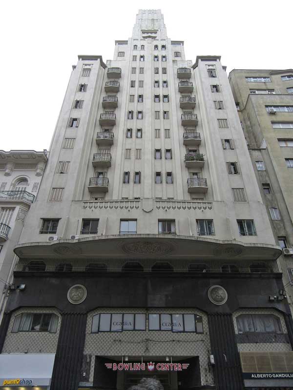 Amura,El Palacio Díaz es uno de los edificios más emblemáticos y representativos del Art Déco en Montevideo. 