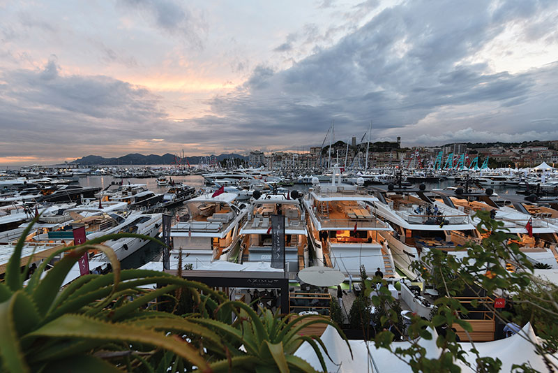 Amura,Yachting Festival Cannes