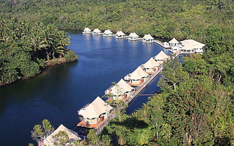 Amura, Camboya, Cambodia, En el área de Prek Toal se encuentra una villa flotante y un santuario de aves que alberga especies endémicas de la región. 