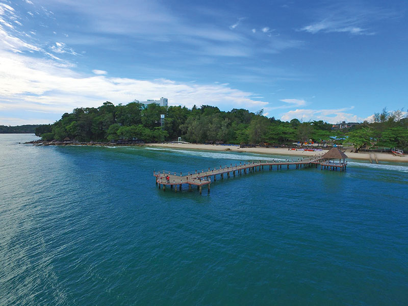 Amura, Camboya, Cambodia,  Independence Beach es una de las playas más hermosas de Sihanouk Ville. 