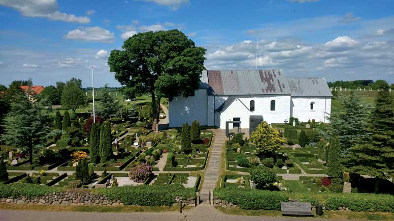 Amura,Dinamarca,Vikingos,Rey Harald,piedras rúnicas de Jelling,daneses,felicidad, Jelling is a relevant site for the Scandinavian culture and its transition into Christianity. 